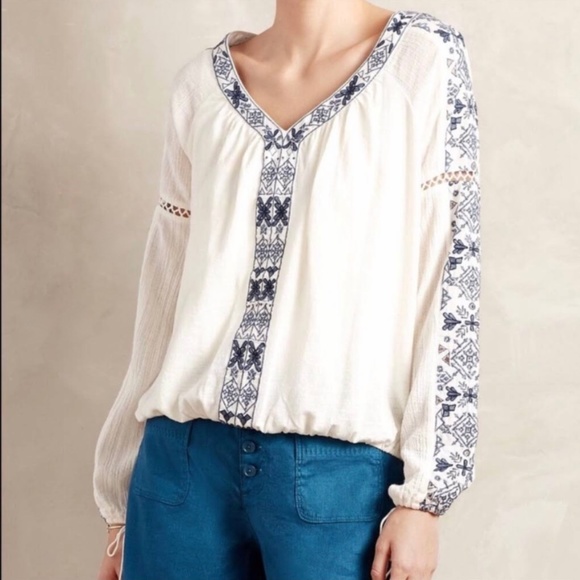 Boho! Akemi + Kin {Anthro} Embroidered White & Navy Blue Peasant Blouse | Small - Picture 6 of 11